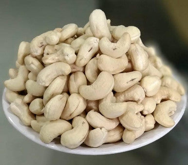 Raw Cashews Bulk Size 25 lbs/11.33 kgs