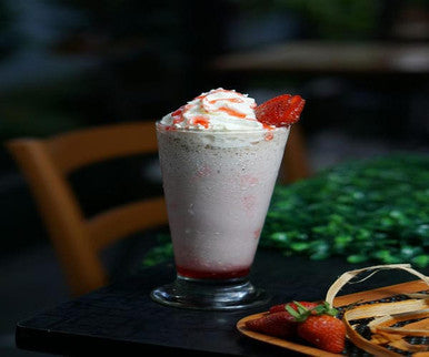 Lynch Syrup Strawberry Milkshake 4 LT /1.05 Gallon(2/Case) - Canadian Made