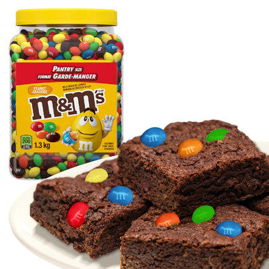 M&M's Peanut Chocolate Candy - 1.3 kg Bulk - Crunchy and Chocolatey Delight