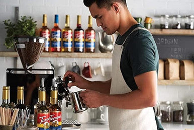 Torani Puremade 750 mL Peppermint Flavoring Cool Minty Syrup (12/Case)